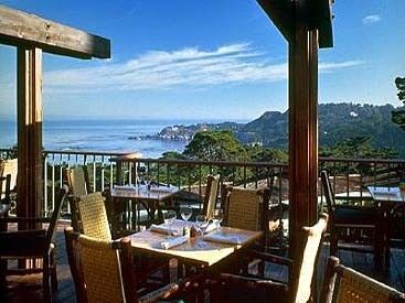 The Highlands Inn - Pacific Edge Restaurant 