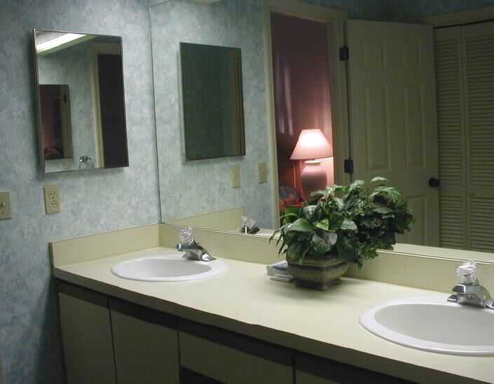 Brigantine Quarters - Unit Bathroom