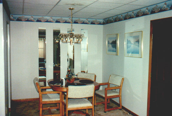 Oakmont Resort - Unit Dining Area