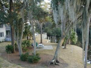 Brigantine Quarters - Picnic Area