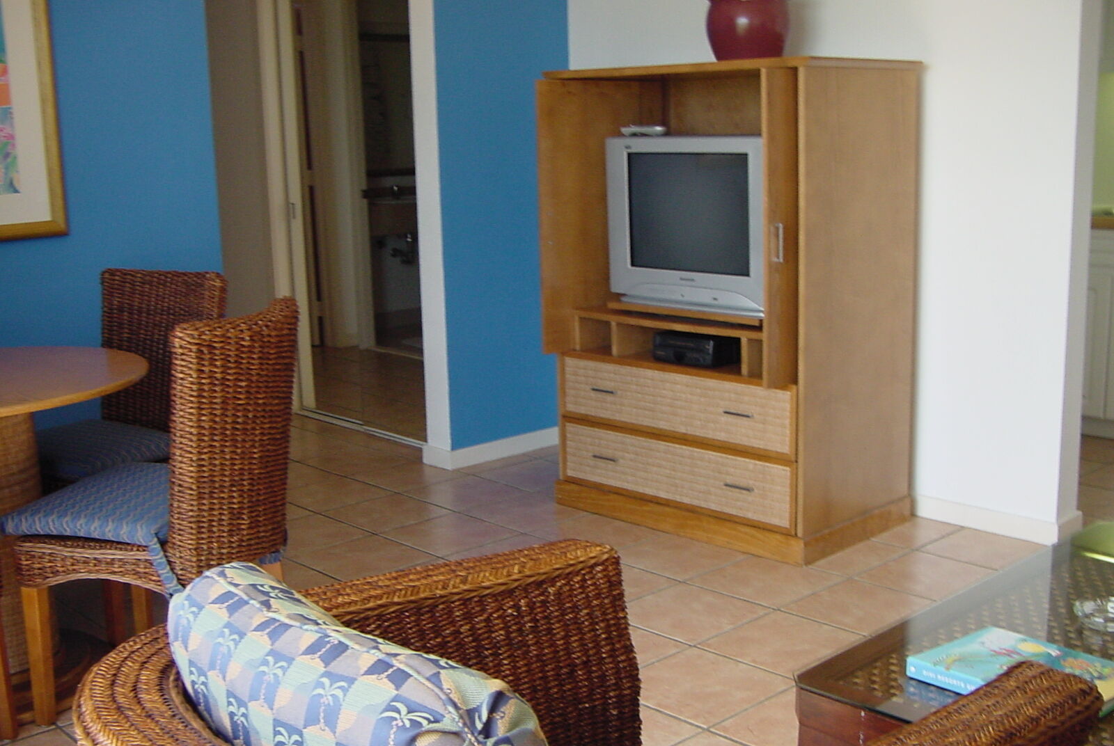 Divi Aruba Phoenix Beach Resort - Unit Living Area