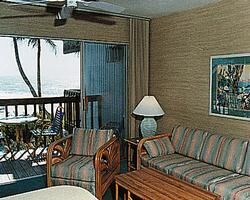 Lahaina Inn Resort - Inside a Unit