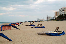 La Costa Beach Club Resort - Beach