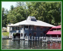 The Lodges at Cresthaven - Boathouse Restaurant 