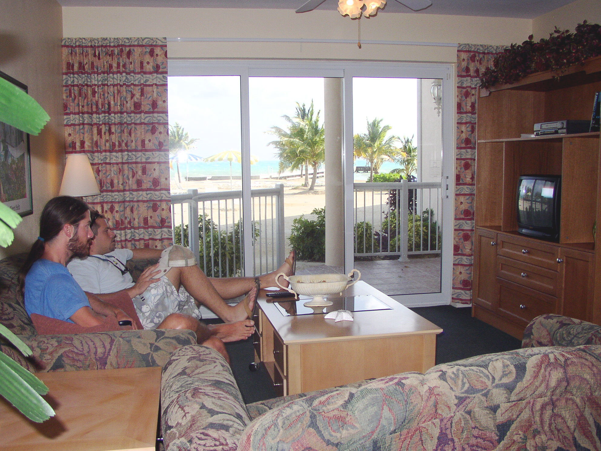 Grand Caymanian Resort - living room