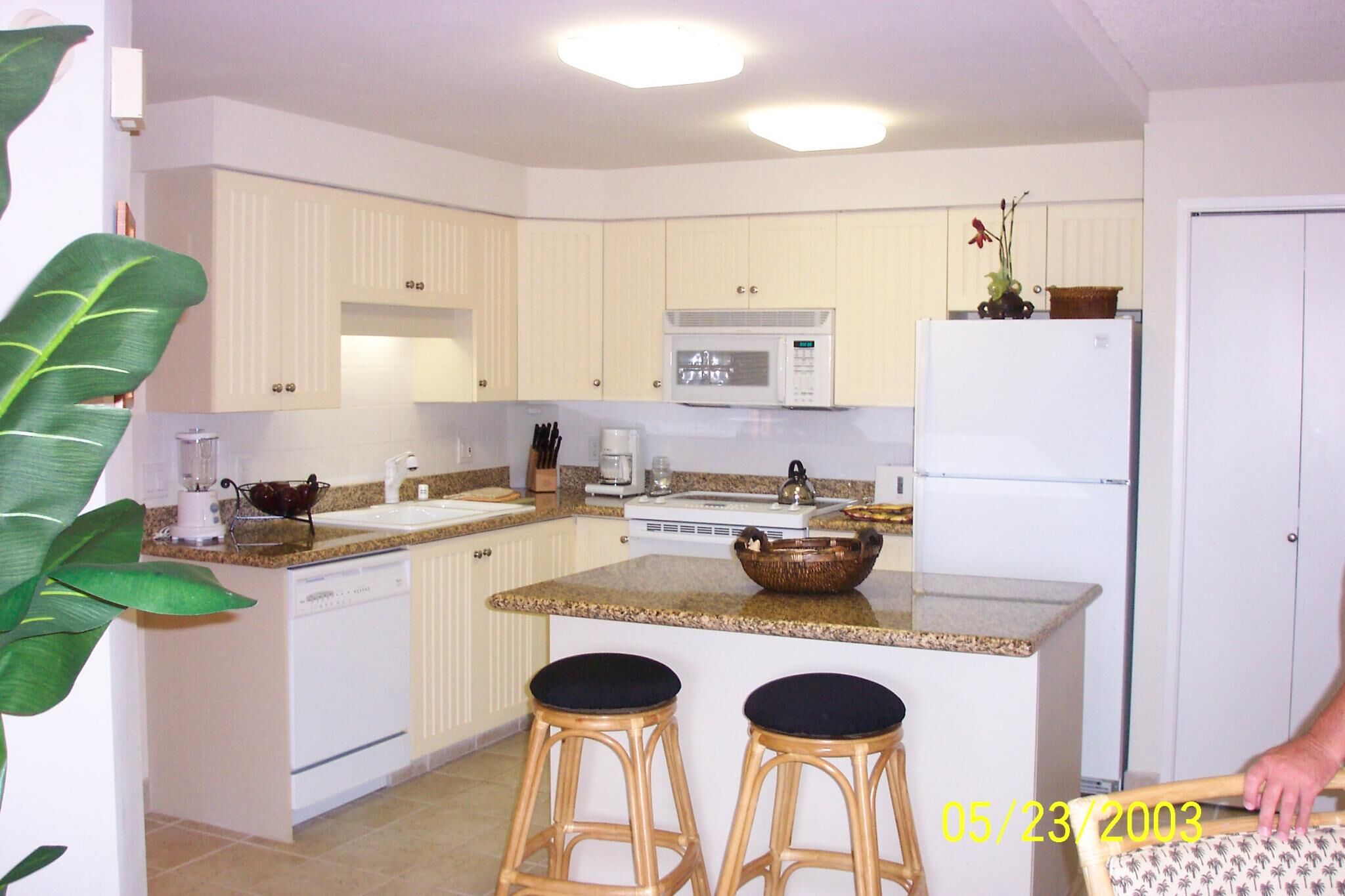 Maui Banyan Vacation Club - Unit Kitchen