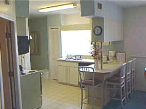 Florida Vacation Villas - Unit Kitchen