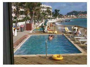 Ritz 2 Coral Suites - Pool