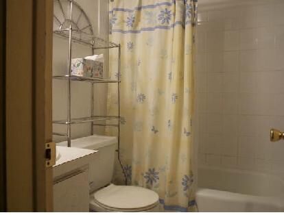 Freeport Resort & Club - Unit Bathroom