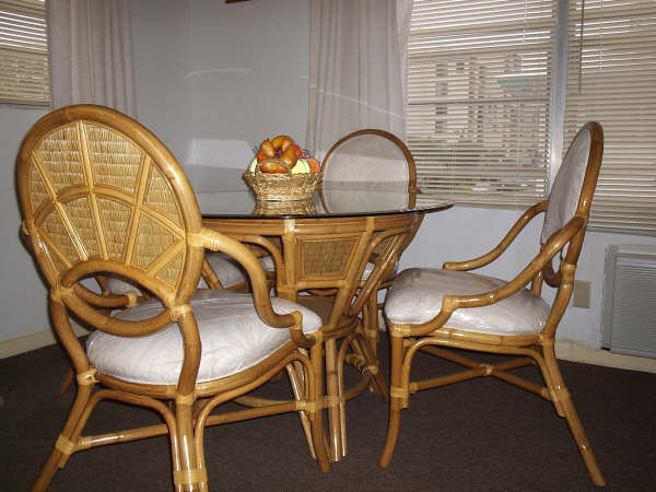Freeport Resort & Club - Unit Dining Area