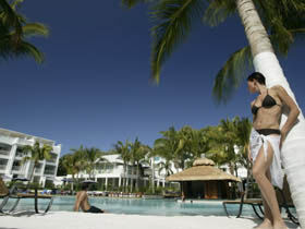 Outrigger Beach Club & Spa - Palm Cove