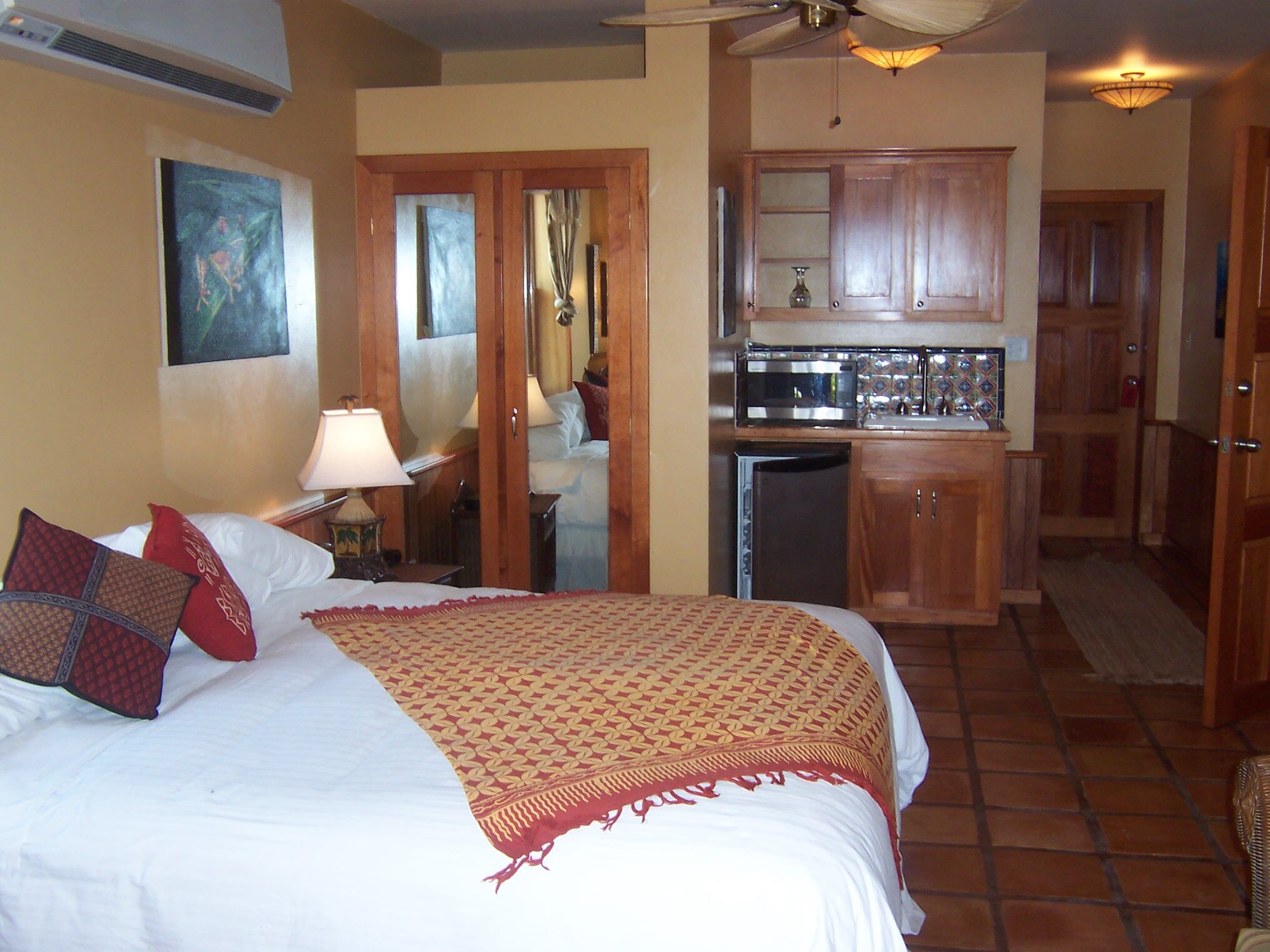 Captain Morgan's Vacation Beach Club - Unit Bedroom