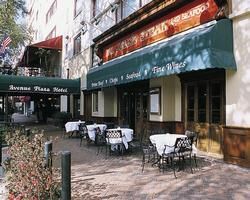 Avenue Plaza