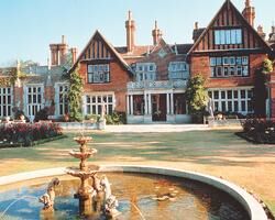 Elmers Court Country Club 