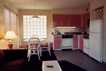 Plantation Island - Kitchen