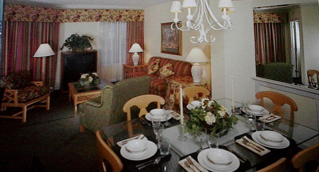 Marriott's Barony Beach Club - Unit Dining Area