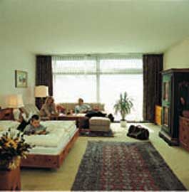 Cordial Theaterhotel Salzburg - Unit Living Area