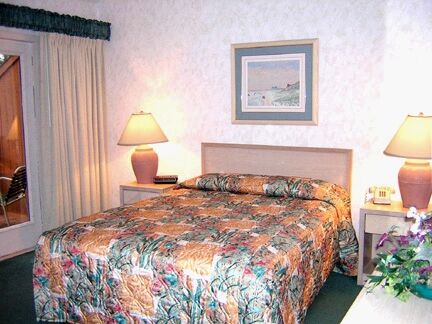 Links Golf and Racquet Club - bedroom