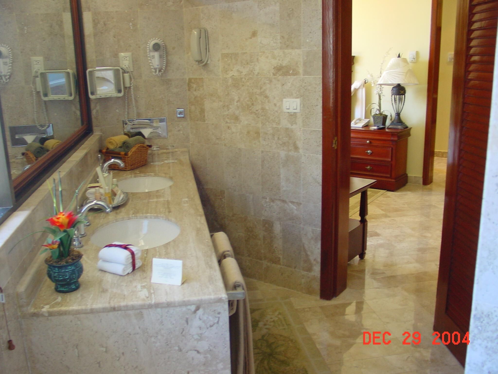 Melia Vacation Club at Melia Cancun - bathroom