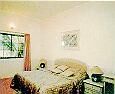 Room at the Country Heights WRC