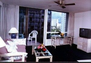 Imperial Hawaii Vacation Club - Unit Living Area