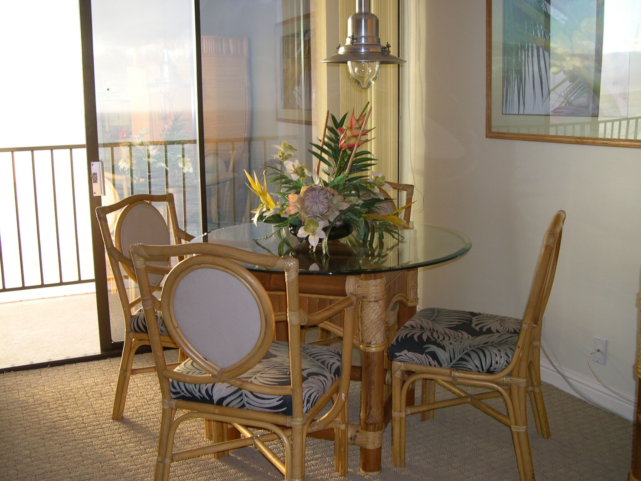 Kahana Beach Vacation Club - Unit Dining Area
