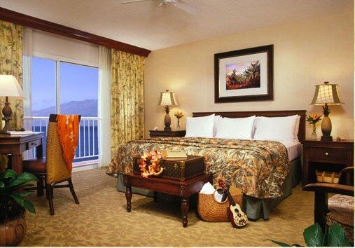 Ka'anapali Beach Club - unit King bedroom and private lanai