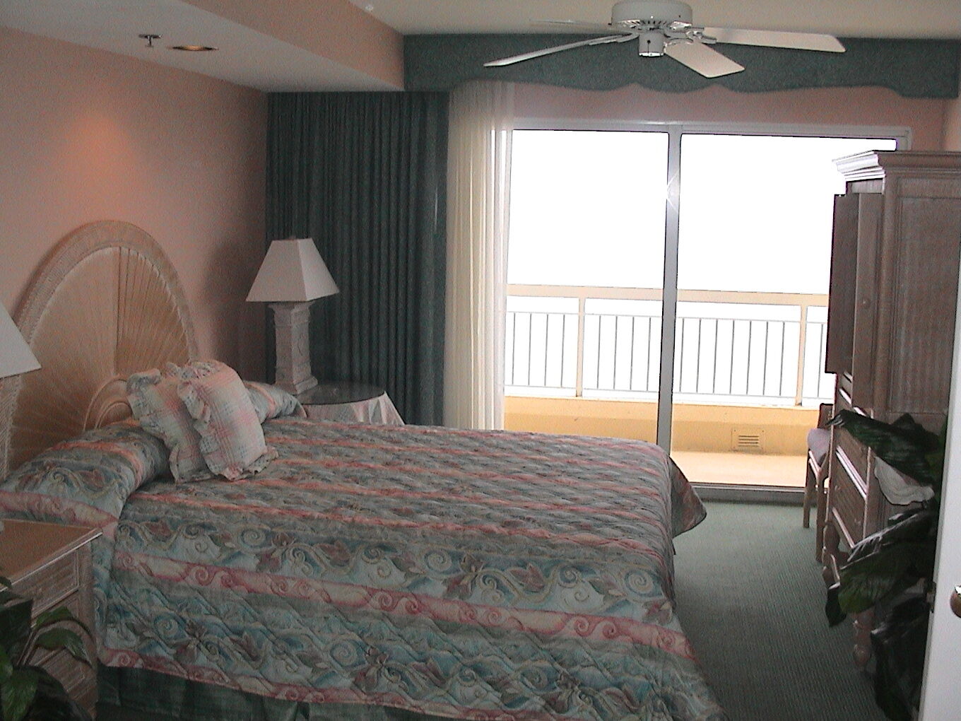 Wyndham Royal Vista - Unit Bedroom