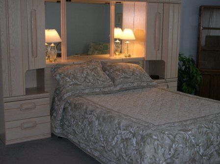 Neptune House - Unit Bedroom
