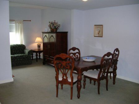Neptune House - Unit Dining Area