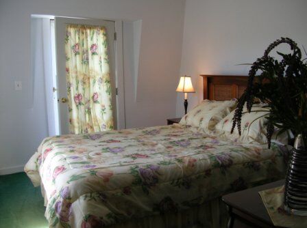 Neptune House - Unit Bedroom