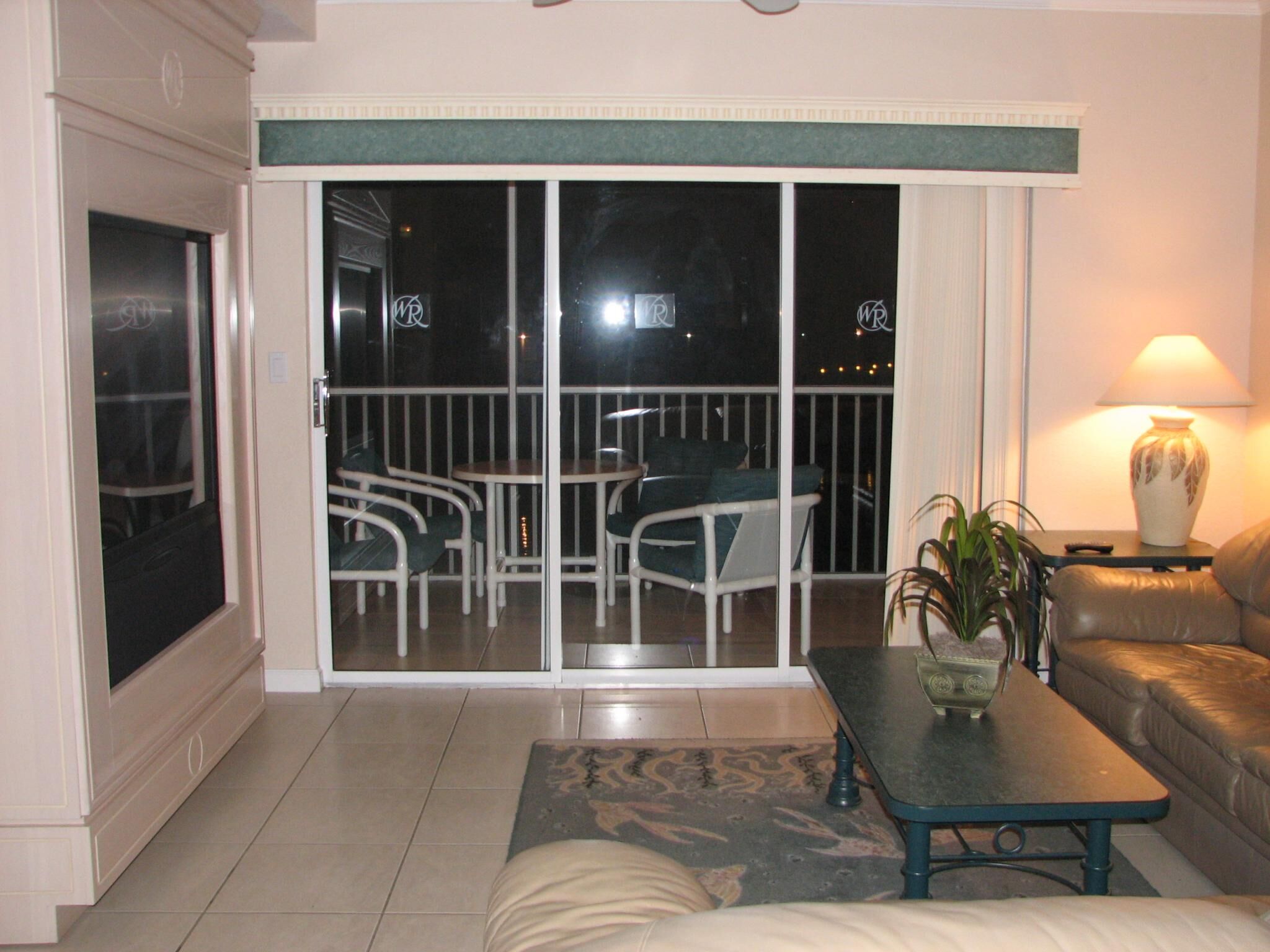 Westgate Town Center - Unit Living Area