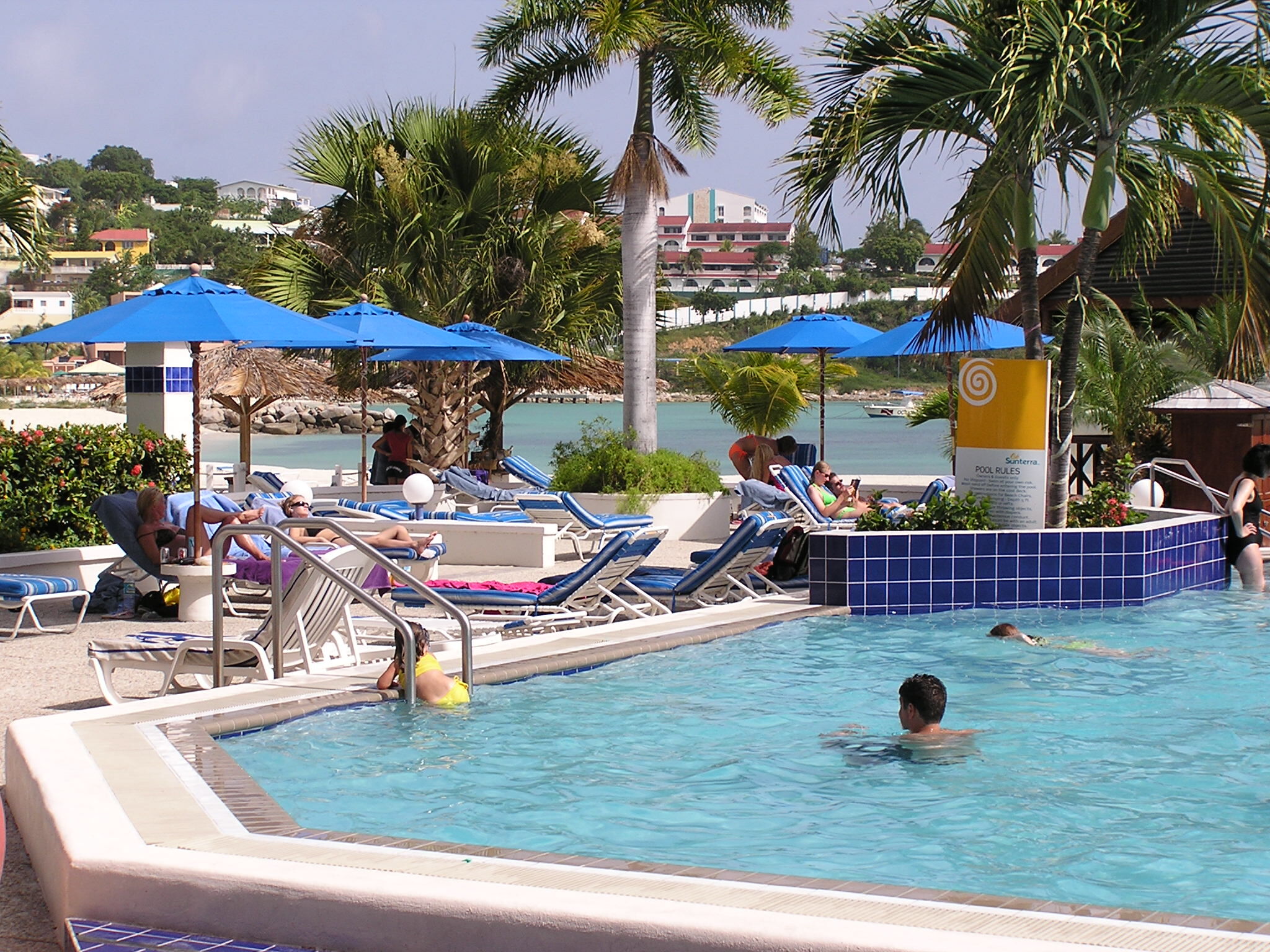 Royal Palm Beach Club - Pool