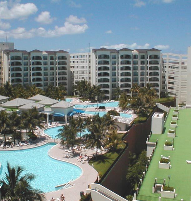 The Royal Caribbean - Pool