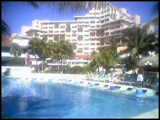 Omni Cancun Hotel and Villas - Pool