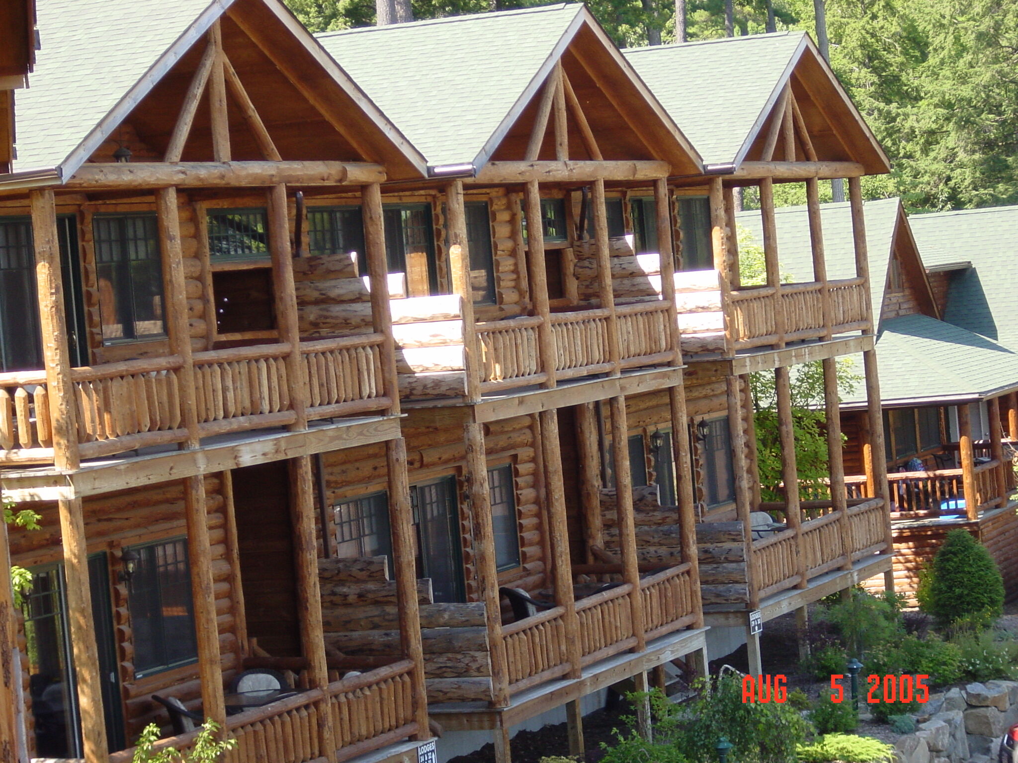 The Lodges at Cresthaven