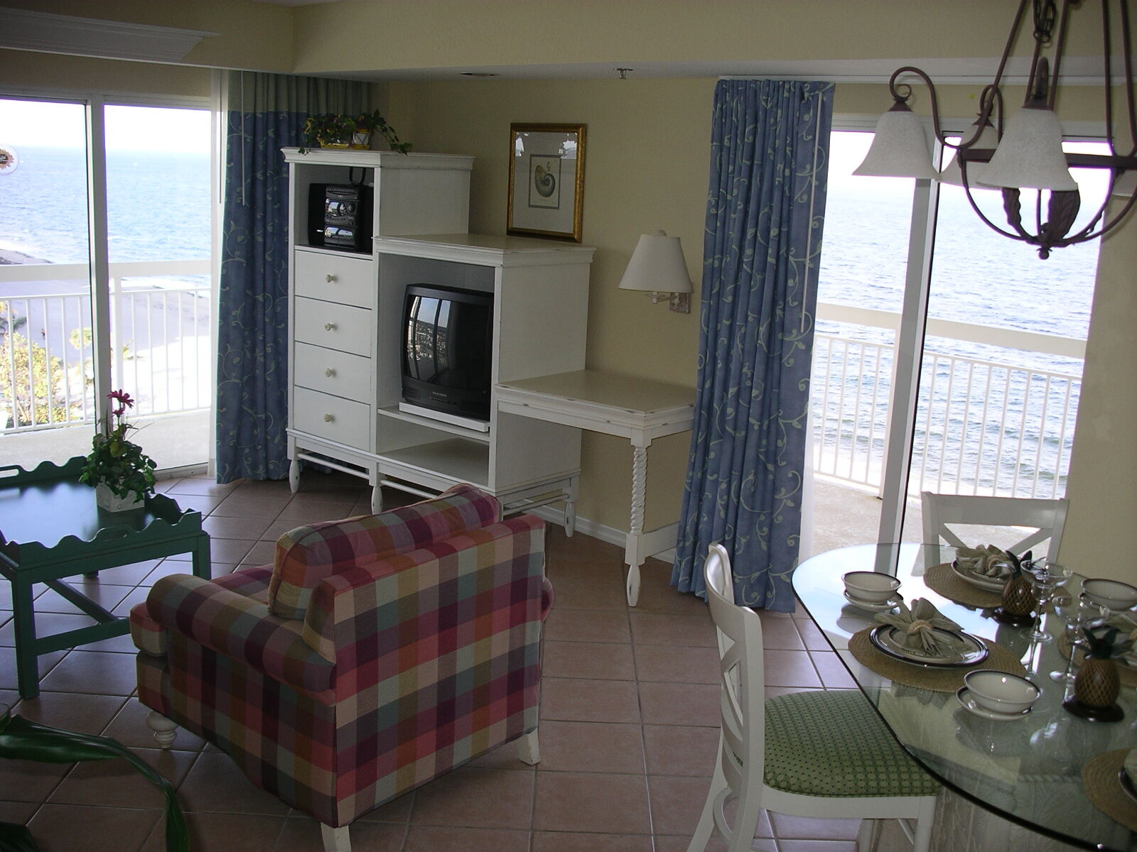Wyndham Royal Vista - Unit Living Area