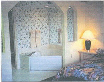 Sunrise Ridge Resort - Master Bedroom