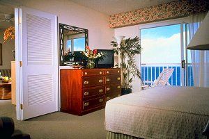 Ka'anapali Beach Club - unit bedroom with private lanai