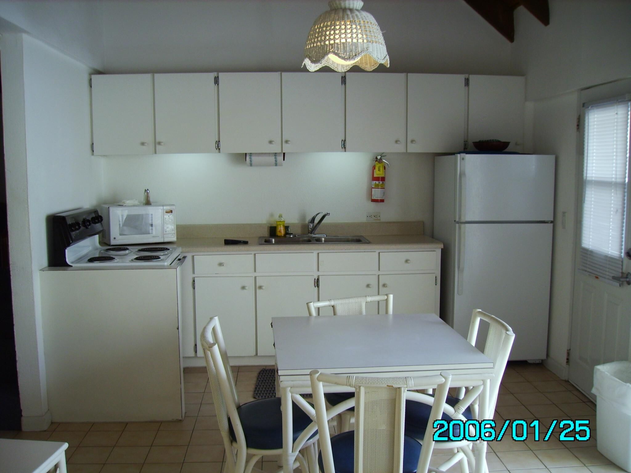 Westwind II Club - Unit Kitchen