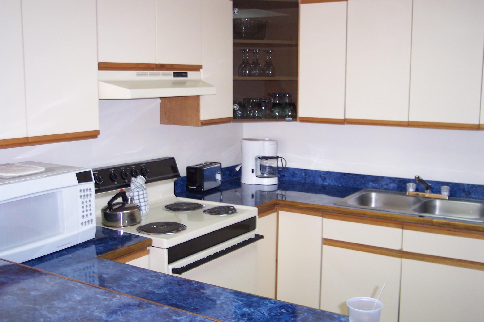 Ocean Reef Yacht Club & Resort - Unit Kitchen