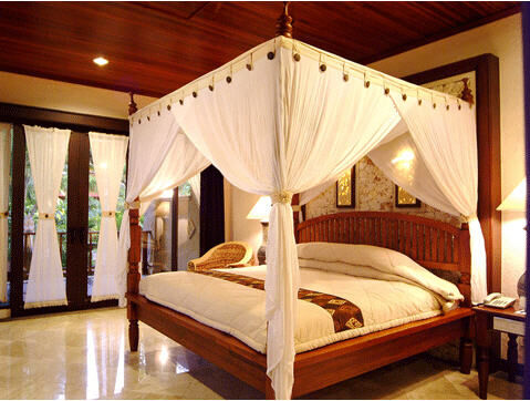 Bali Tropic Resort & Spa: Royal Bungalow Bedroom