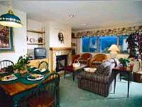 Laurel Crest Resort - Unit Living Area