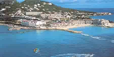 Pelican Resort Club