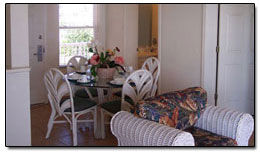 Island Seas Resort - Unit Dining Area