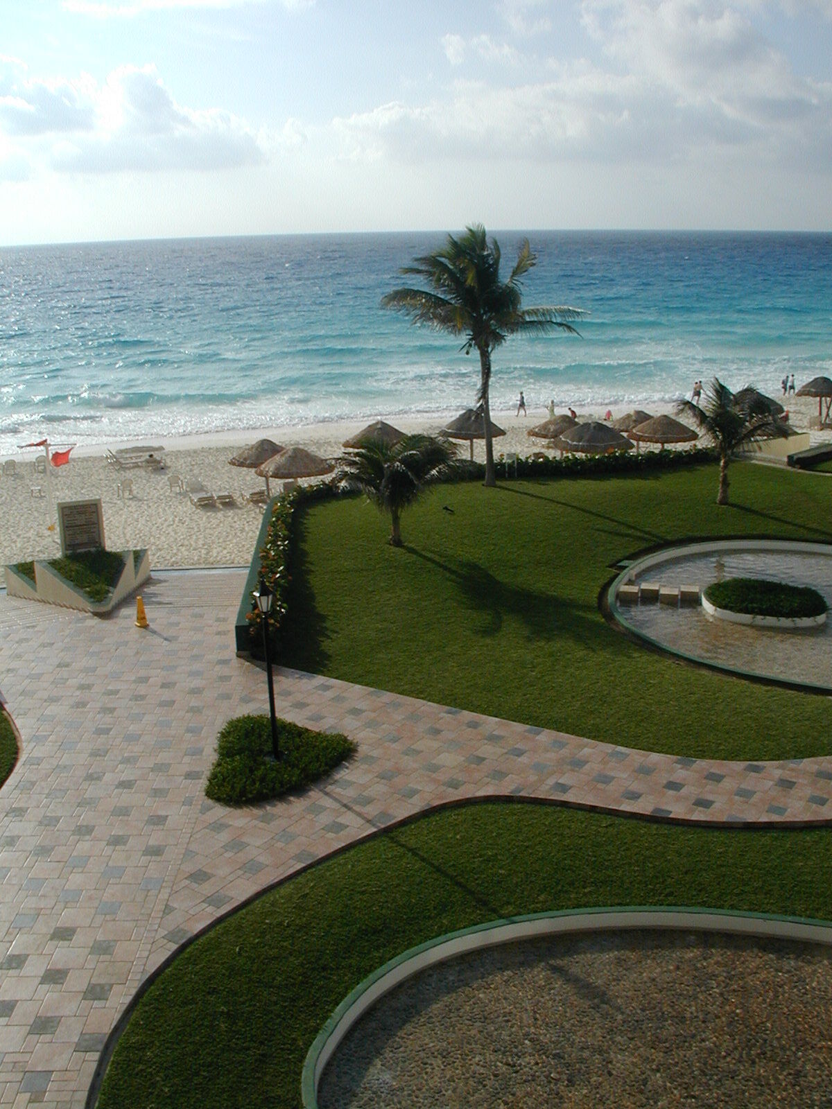 The Royal Mayan - Grounds