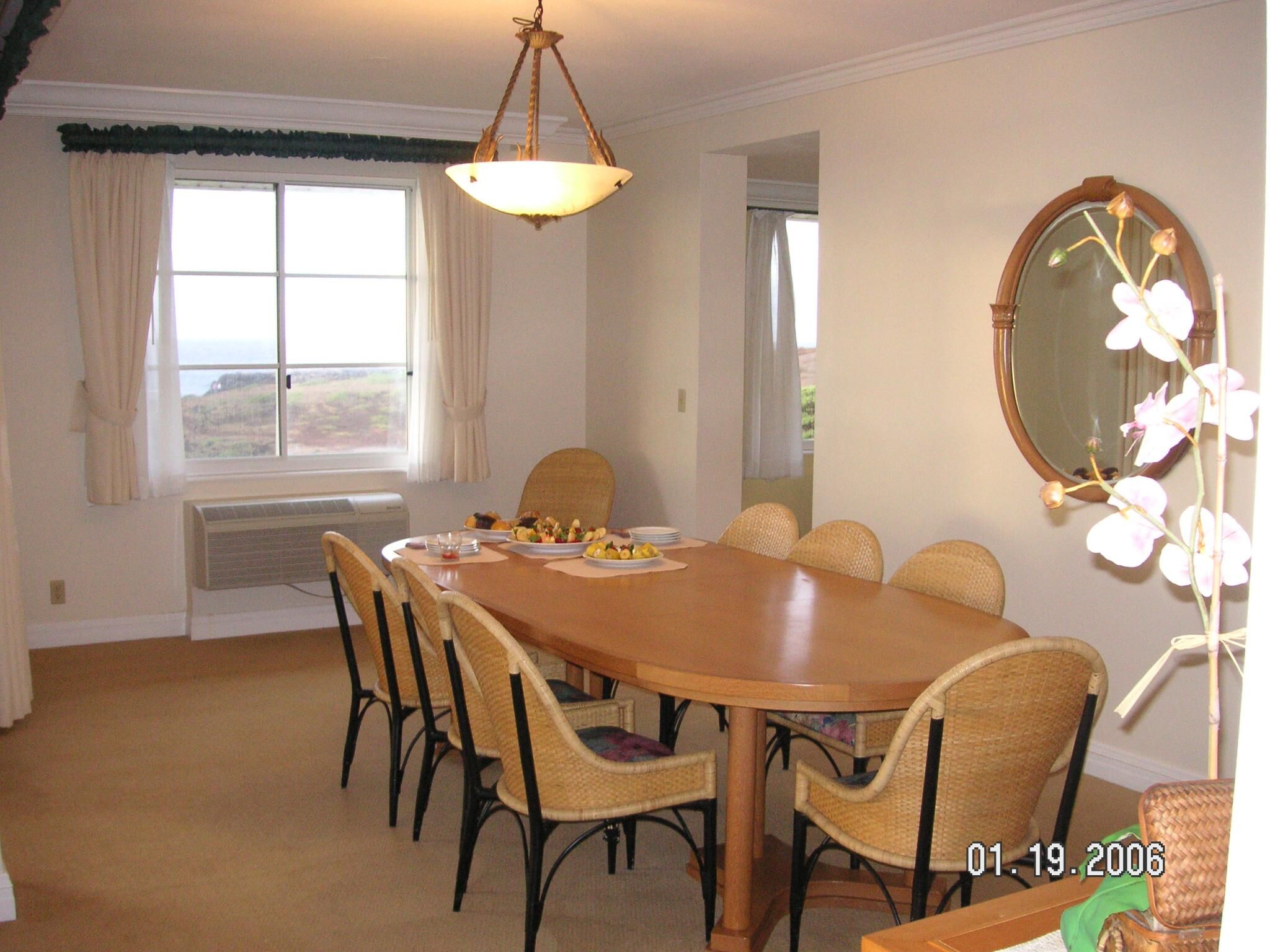 The Point at Poipu - Unit Dining Area
