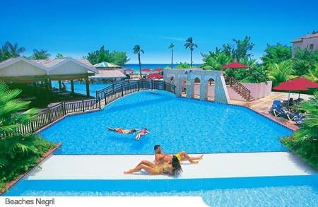 Beaches Sandy Bay - Pool