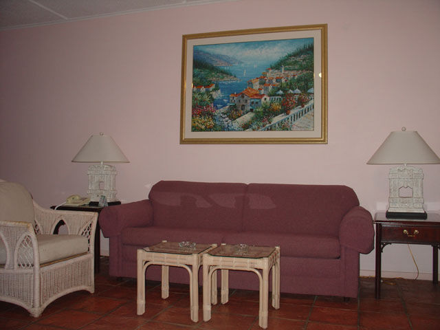 Paradise Beach Villas - Unit Living Area