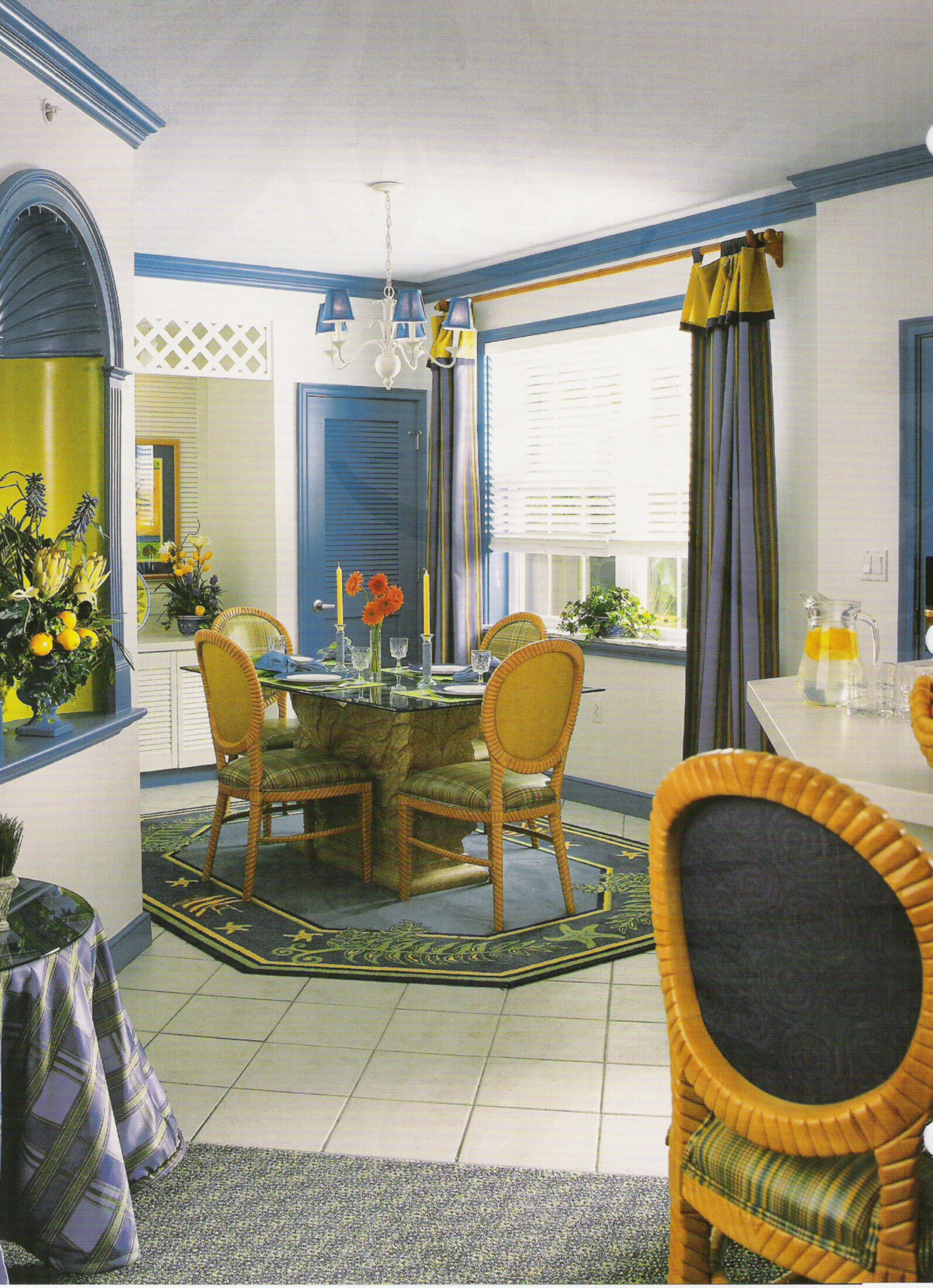 Harborside Resort at Atlantis - unit dining area